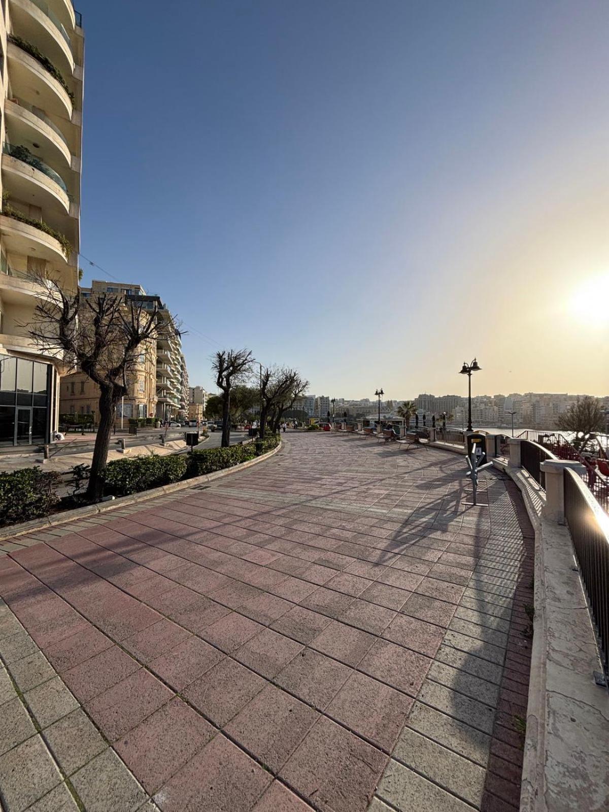 Zero55rooms 3-bed 3-bath With Sea Views Apartman *