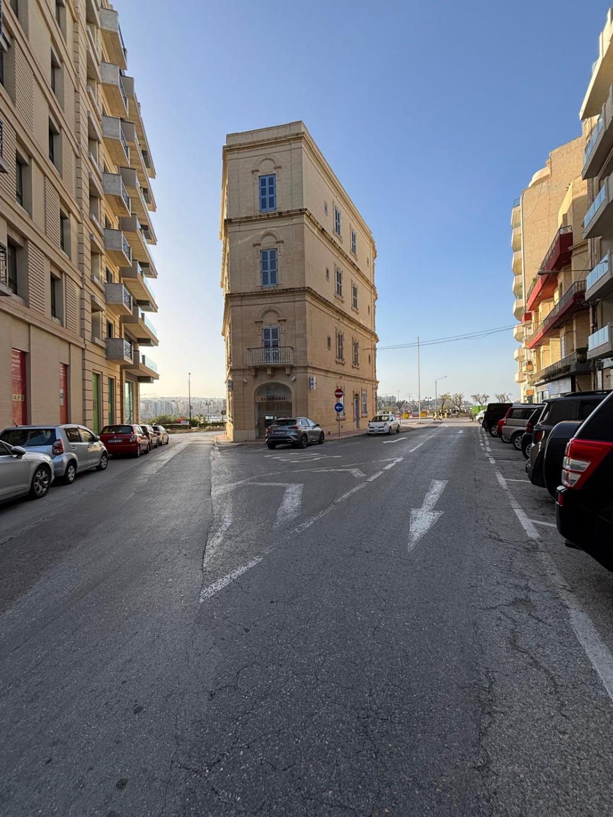 Zero55rooms 3-bed 3-bath With Sea Views * Sliema